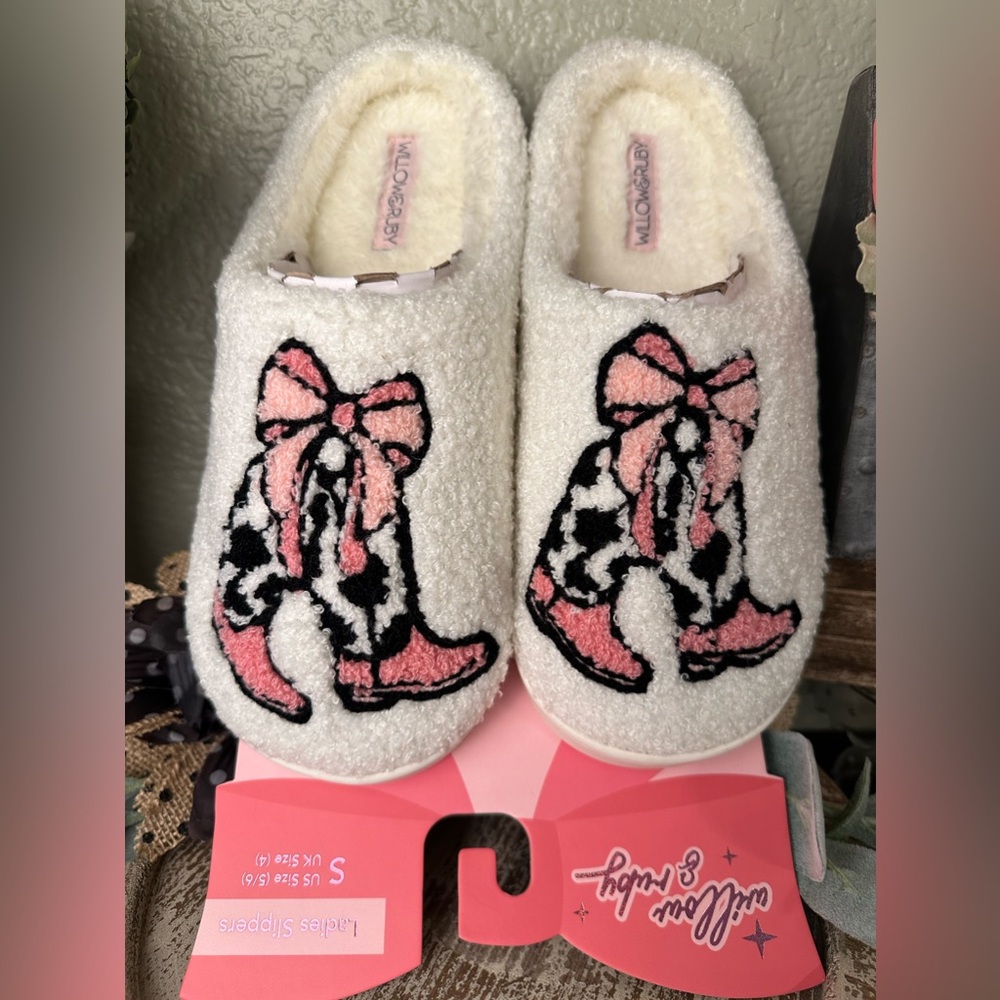 Pink Cowgirl Bow Slippers Size Small 5-6